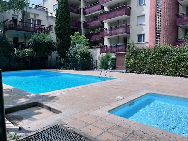 T2 Minimes Avec Piscine Апартаменты *